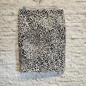 Ann Taylor Loft Leopard Animal Print Pencil Skirt Size 10 Black Cream LIKE NEW